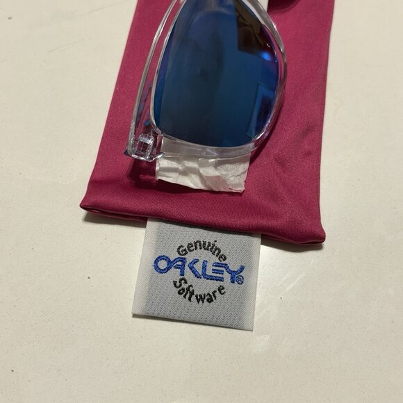 Oakley new Frogskins Crystal Clear/Prizm Sapphire L Sunglasses OO9013 7024 Do55 - Picture 6 of 8